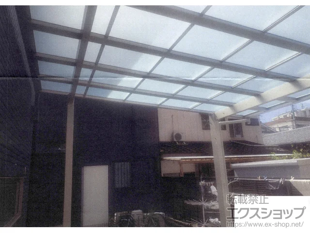 長崎県諫早市のYKKAPのテラス屋根 エフルージュFIRST 大型テラス 独立タイプ 施工例