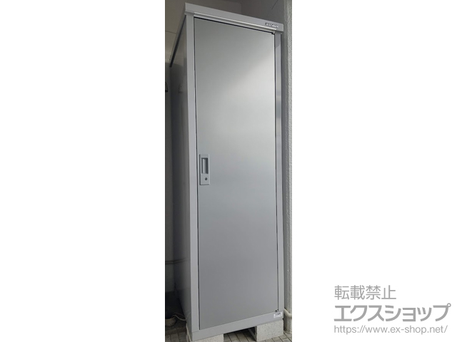 東京都町田市のの物置・屋外倉庫 アイビーストッカー 600×755×1903 BJX-067E-PS 施工例