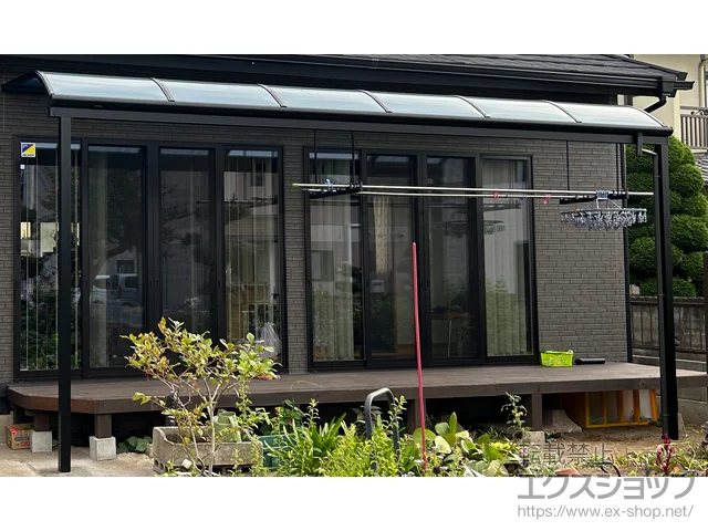 茨城県ひたちなか市の三協アルミのテラス屋根 グランデラスA R型 テラスタイプ 単体 積雪～20cm対応+竿掛け 吊下型 調整式 施工例