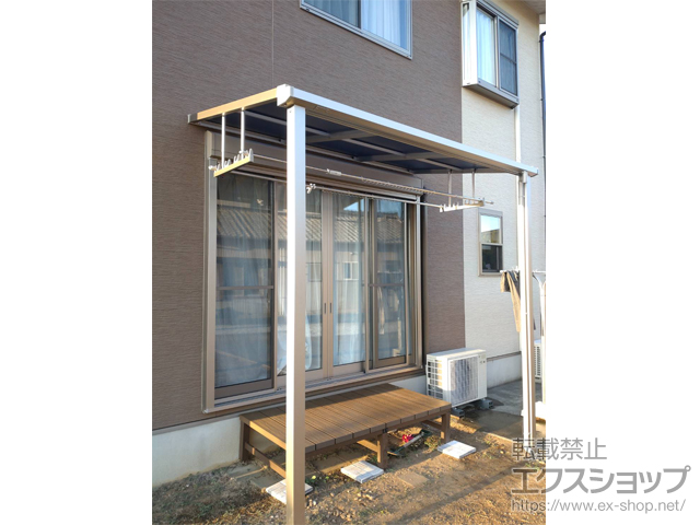 静岡県浜松市ののテラス屋根 ソラリア F型 テラスタイプ 単体 積雪〜20cm対応＋吊り下げ式固定物干し 施工例