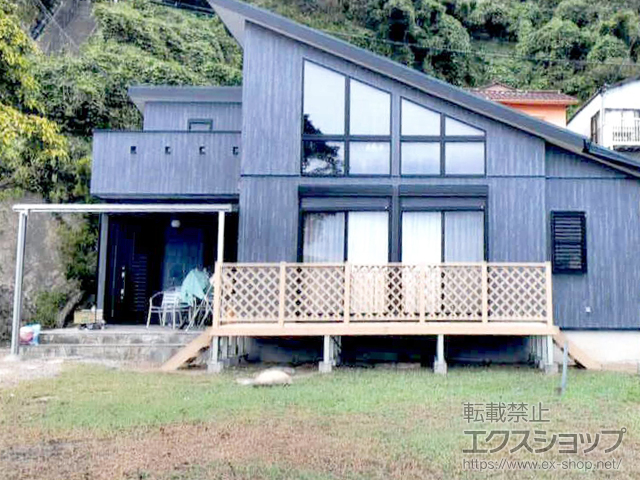 兵庫県神戸市ののウッドデッキ リウッドデッキ 200＋リウッドステップ5型　Hタイプ（3段）＋リウッドデッキフェンス2型＜ラチス格子＞ 施工例