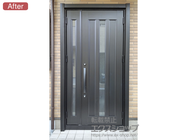 兵庫県伊丹市のLIXIL リクシル（トステム）の玄関ドア リシェント玄関ドア3 C12N型 アルミ仕様 親子仕様(ランマ無)外観右吊元 ※手動仕様 施工例