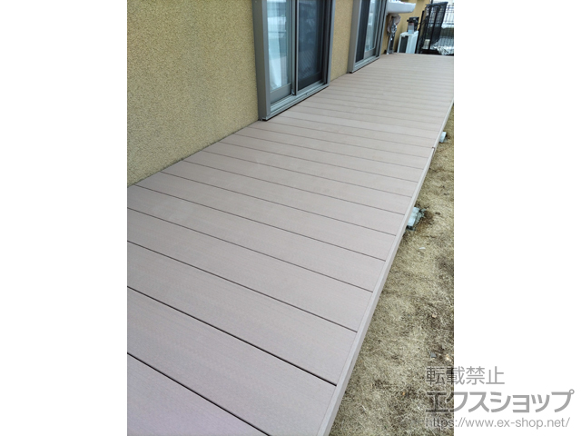 神奈川県高座郡寒川町のLIXIL リクシル（トステム）のウッドデッキ レストステージ 幕板納まり 施工例