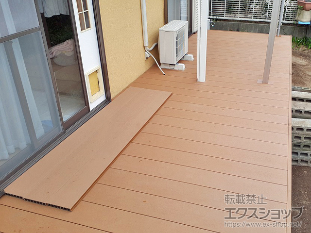 広島県廿日市市ののウッドデッキ リウッドデッキ 200 施工例