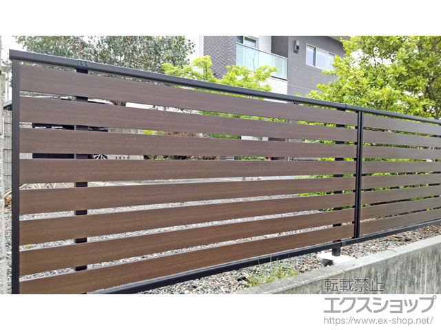 熊本県荒尾市ののフェンス・柵 モクアルフェンス 横板タイプ 自由柱施工 施工例
