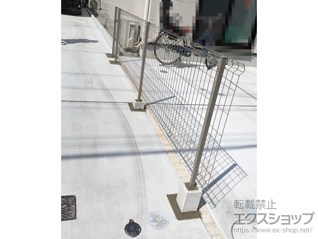 兵庫県伊丹市ののフェンス・柵 イーネットフェンス 3F型　自由柱施工 施工例
