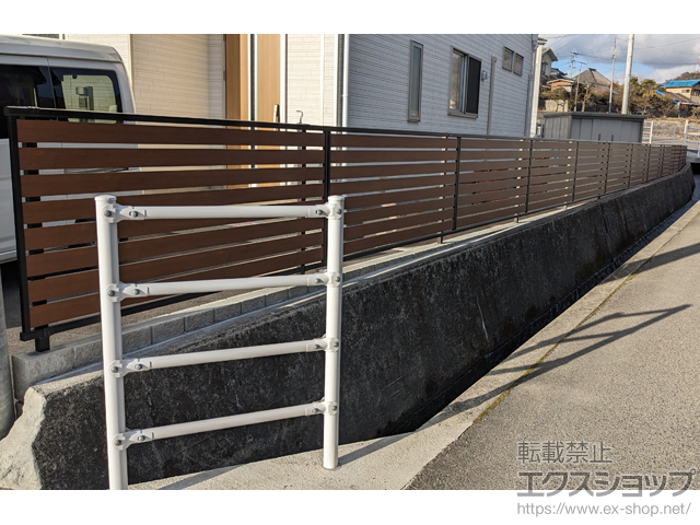 広島県広島市ののフェンス・柵 モクアルフェンス 横板タイプ 自由柱施工 施工例