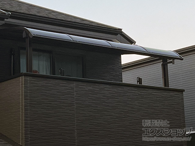 福岡県福岡市ののバルコニー・ベランダ屋根 ソラリア R型 屋根タイプ 単体 積雪〜20cm対応 施工例