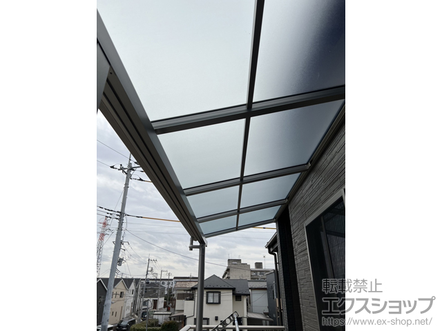 千葉県柏市ののバルコニー・ベランダ屋根 ソラリア F型 屋根タイプ 単体 積雪〜20cm対応 施工例