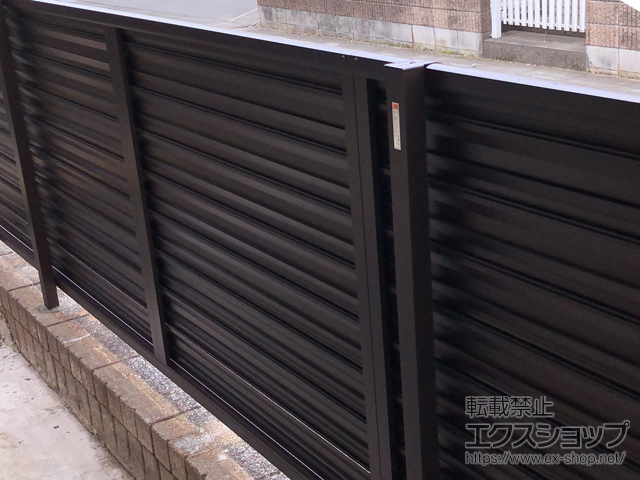 埼玉県羽生市ののフェンス・柵 ミエーネフェンス 目隠しルーバータイプ 自由柱施工 施工例