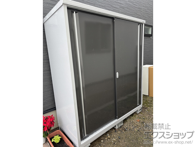 滋賀県大津市のの物置・屋外倉庫 シンプリー 一般型 1740×755×1903 MJX-177E-P-EB 施工例