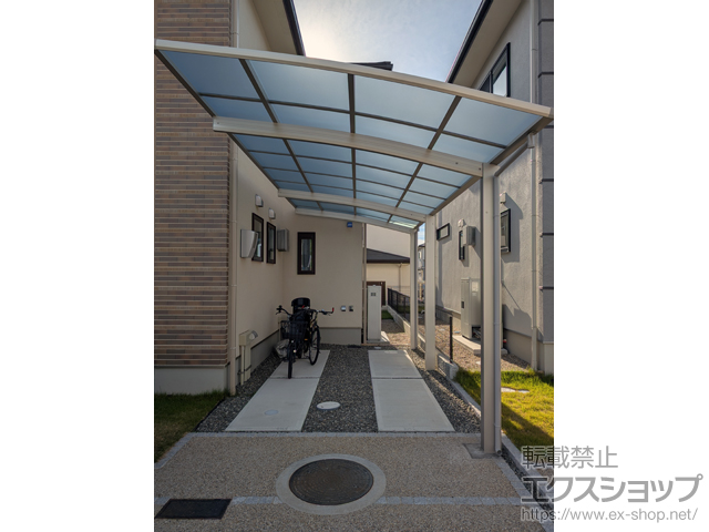 奈良県奈良市ののカーポート アリュース 600タイプ 1台用 奥行延長セット 積雪〜20cm対応 施工例
