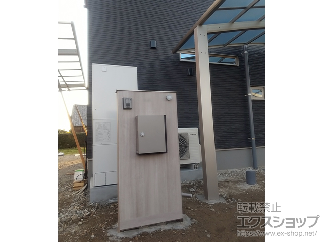 和歌山県紀の川市のの機能門柱・ポスト ウォールスクリーン ファンクションユニット門袖 #06 施工例