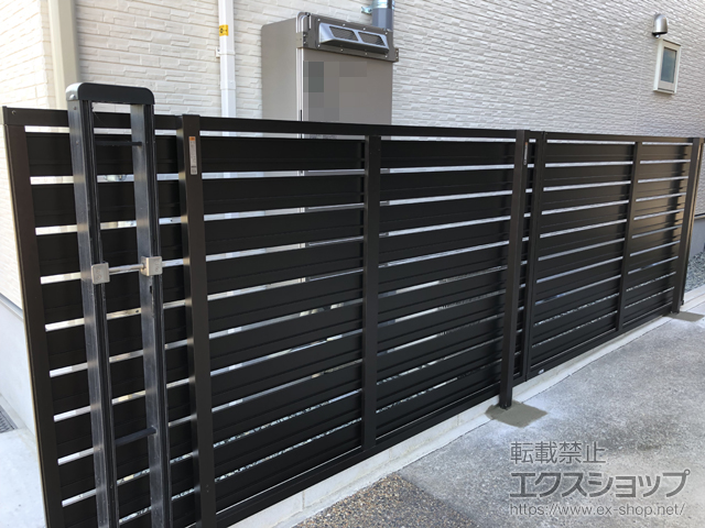 大阪府豊中市ののフェンス・柵 シンプレオ フェンスYS3型 横スリット 高尺タイプ 施工例