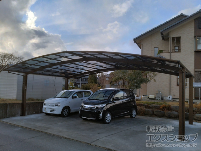 群馬県高崎市ののカーポート アリュース 600タイプ 3台用 積雪〜20cm対応+屋根ふき材補強部品 施工例