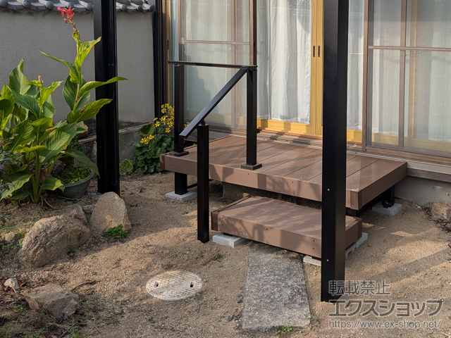 岡山県岡山市ののウッドデッキ リウッドデッキ 200+独立式リウッドステップ2型+ルシアスデッキフェンスB01型<笠木のみタイプ>+ステップ補助用フェンス 施工例