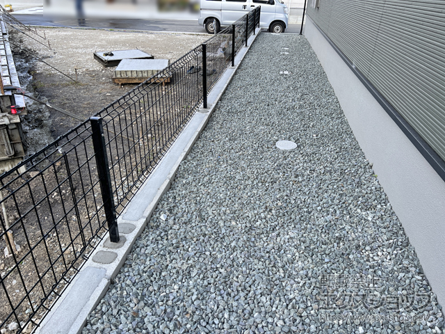 福岡県嘉穂郡桂川町ののフェンス・柵 ハイグリッドフェンスUF8型 フリーポールタイプ 施工例