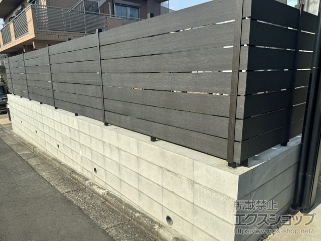東京都多摩市ののフェンス・柵 プラド/one(ワン)フェンス ジョイントあり仕様 横貼り7段H1200 隙間10mm 施工例