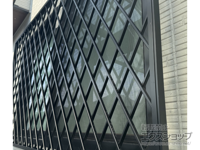 東京都多摩市のLIXIL リクシル（トステム）の面格子・窓格子 アルミ面格子 ヒシクロス 施工例