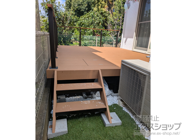 東京都練馬区ののウッドデッキ リウッドデッキ 200＋リウッドステップ5型＋ルシアスデッキフェンスB01型＜笠木のみタイプ＞ 施工例
