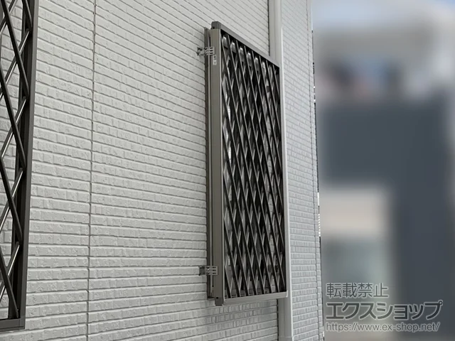 ��ʌ��F�J�s��LIXIL ���N�V���i�g�X�e���j�̖ʊi�q�E���i�q �A���~�ʊi�q �q�V�N���X �{�H��