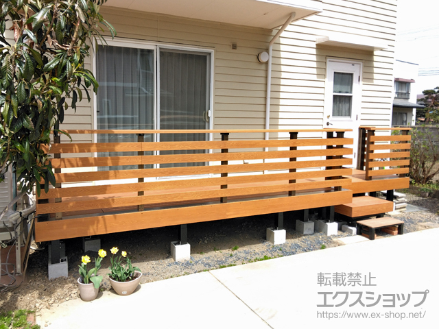 長野県長野市ののウッドデッキ 彩木 あやぎ ハイブリットガーデンデッキ 幕板勝ち仕様＋ステップ＋デッキレール　JOY　II H850 施工例