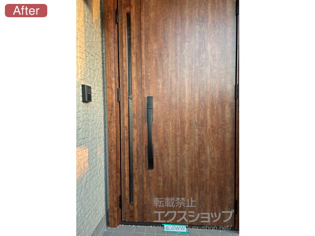 富山県射水市のLIXIL リクシル（トステム）の玄関ドア リシェント玄関ドア3 M17型 断熱K4仕様 親子仕様(ランマ無)外観右吊元 ※FamiLock仕様 施工例