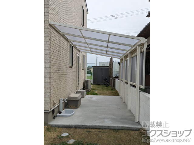 福岡県朝倉市ののテラス屋根 ソラリア F型 テラスタイプ 単体 積雪〜20cm対応+前面パネル 施工例