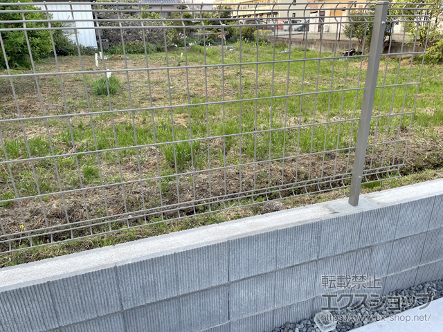 兵庫県明石市ののフェンス・柵 ハイグリッドフェンスUF8型 フリーポールタイプ 施工例