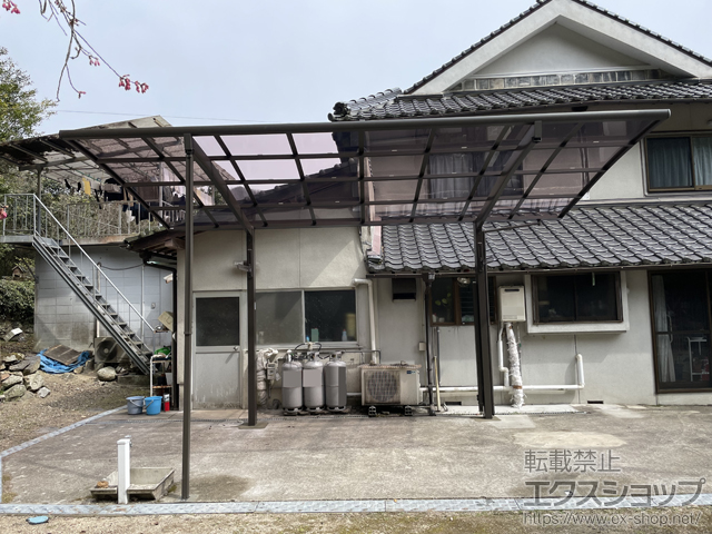 岡山県岡山市ののカーポート ネスカR (ラウンドスタイル) 積雪〜20cm対応+着脱式サポート柱 2本入り+物干しセット ロング2本入 施工例