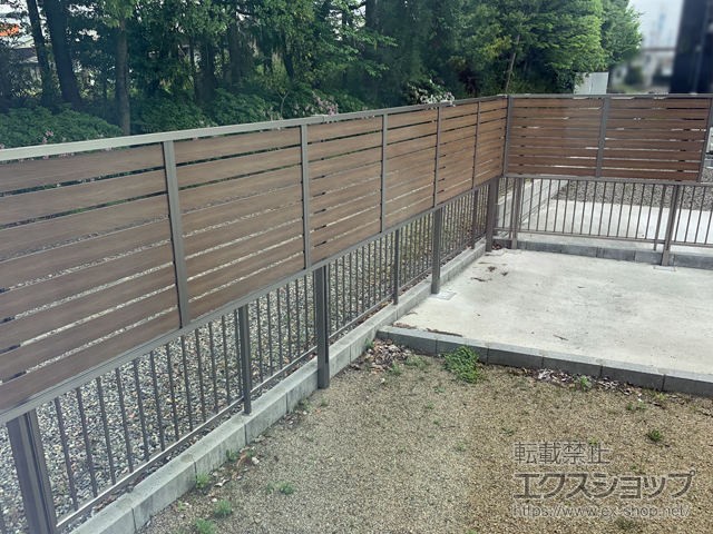 岐阜県瑞穂市ののフェンス・柵 モクハイフェンス アルミ多段柱仕様*パネル上段のみ 施工例