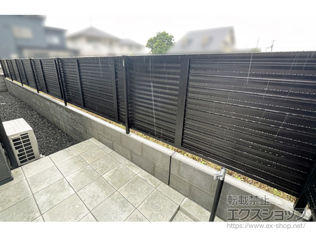 愛媛県松山市ののフェンス・柵 ミエーネフェンス 目隠しルーバータイプ　自由柱施工 施工例