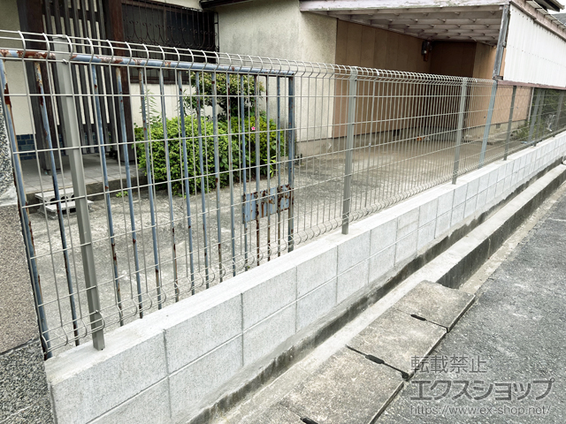 福岡県北九州市ののフェンス・柵 イーネットフェンス 3F型　自由柱施工 施工例