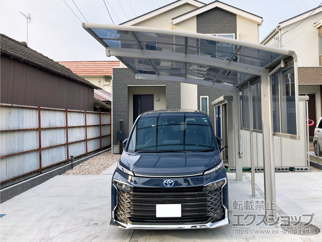 宮城県柴田郡柴田町ののカーポート プレシオスポート 積雪〜20cm対応＋着脱式サポート柱＋サイドパネル1段 施工例