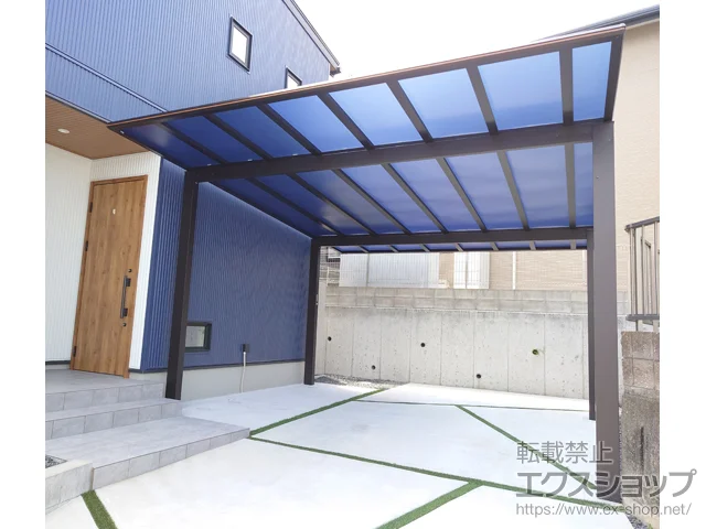 滋賀県草津市のYKKAPのカーポート エフルージュ ツイン FIRST 複合色 積雪～20cm対応 施工例