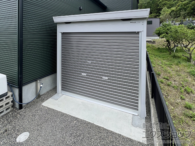 大分県佐伯市のの倉庫・ガレージ バイク保管庫 一般型 土間タイプ 2210×3050×2085 スタンダード FM-2230SD＋別売棚Dセット 施工例