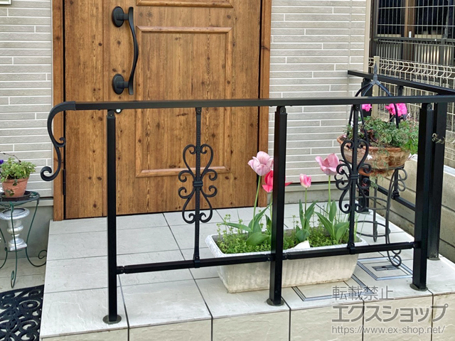 東京都小金井市のの手すり アーキレール歩行補助手すり（横桟+縦桟欧風E/1スパン1本付き） 施工例