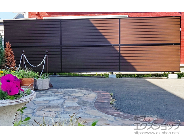 岩手県奥州市ののフェンス・柵 モクアルフェンス 目隠しタイプ 2段支柱 自立建て用 施工例