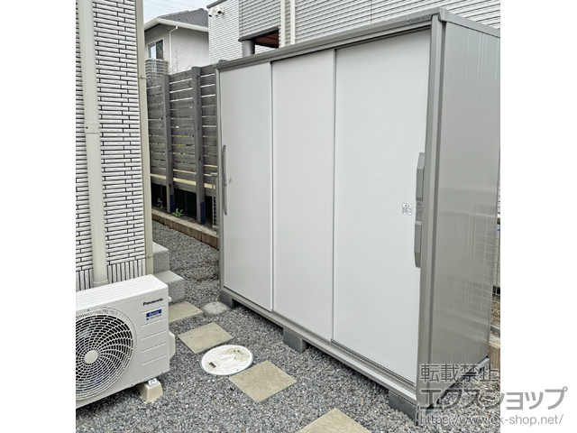 茨城県つくば市のの物置・屋外倉庫 エスモ 一般型 1950×774×1913 ESF-1907A-TW 施工例