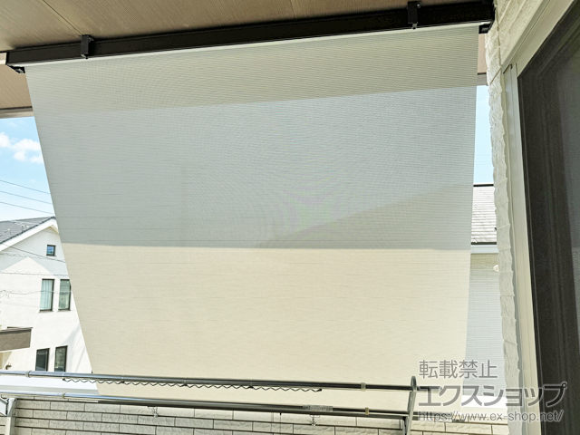 千葉県八千代市のLIXIL リクシル（トステム）の スタイルシェード 天井付 施工例