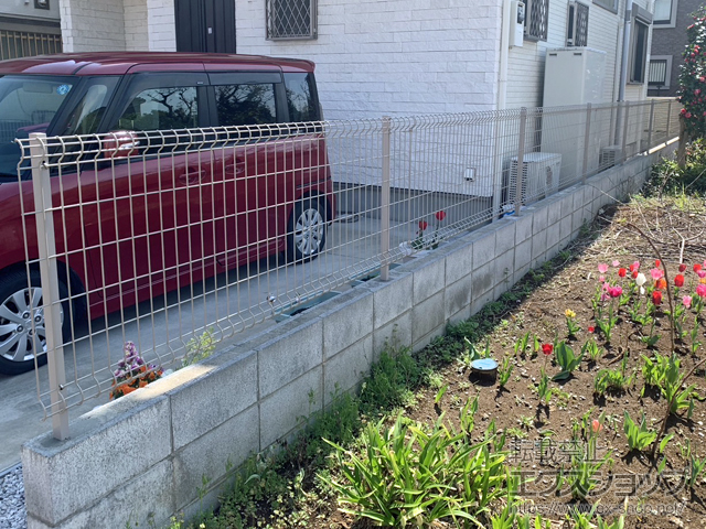 埼玉県ふじみ野市ののフェンス・柵 メッシュフェンス G型　自由支柱タイプ 施工例