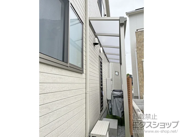 埼玉県草加市のYKKAPのテラス屋根 ソラリア F型 テラスタイプ 単体 積雪～20cm対応 施工例