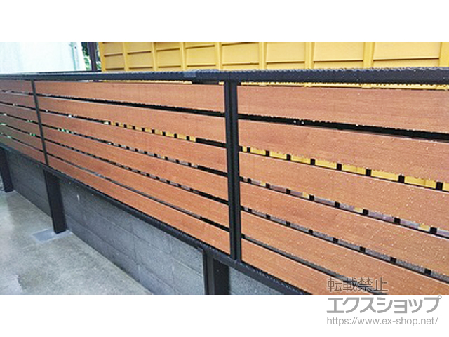 熊本県八代市ののフェンス・柵 モクアルフェンス 横板タイプ 2段支柱 自立建て用 施工例