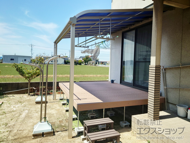 岡山県岡山市ののテラス屋根 ソラリア R型 テラスタイプ 単体 積雪〜20cm対応＋吊り下げ式固定物干し 標準タイプ 施工例
