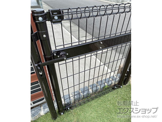 佐賀県小城市のの門扉 ハイグリッド門扉N1型 片開き　柱使用 施工例