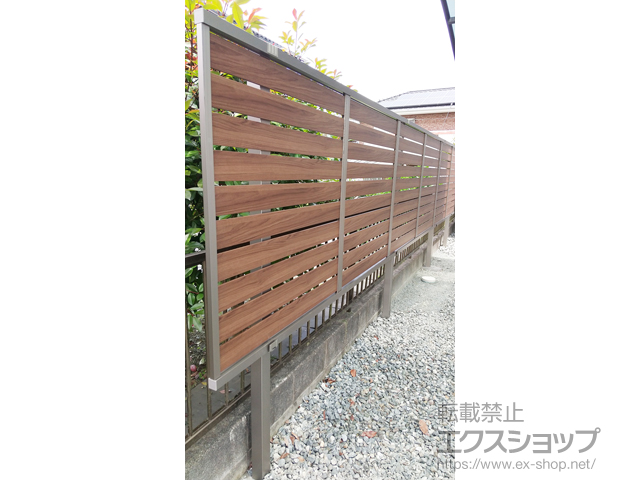 熊本県山鹿市ののフェンス・柵 モクハイフェンス　フリーポールタイプ　自立建て2段支柱（パネル1段） 施工例