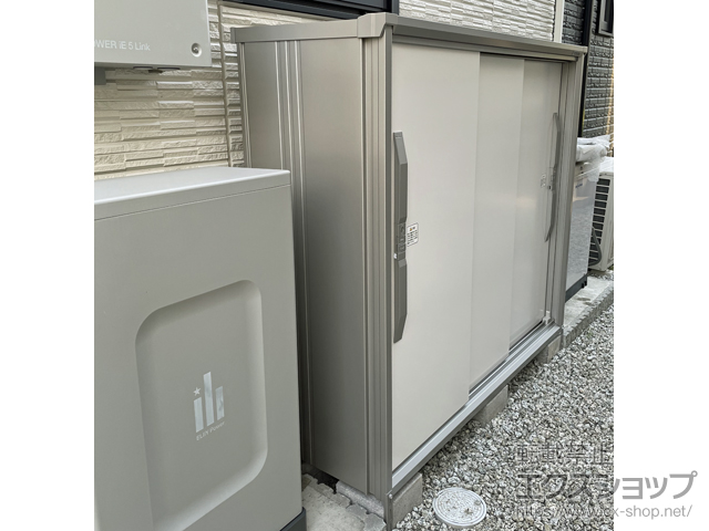 奈良県香芝市のの物置・屋外倉庫 エスモ 一般型 1500×537×1314 ESF-1505G-TW 施工例