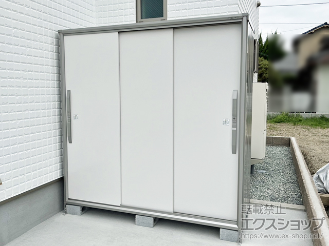 大阪府堺市のの物置・屋外倉庫 エスモ 一般型 1950×774×1913 ESF-1907A-TW 施工例