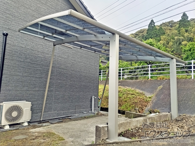 鹿児島県薩摩川内市ののカーポート プレシオスポート 積雪〜20cm対応＋着脱式サポート柱 施工例