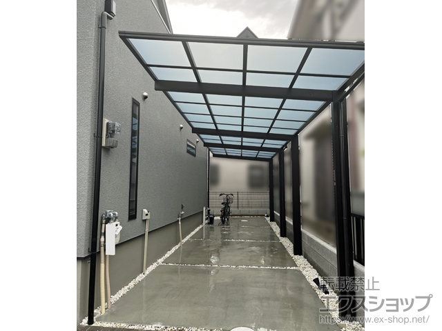 大阪府枚方市ののカーポート エフルージュ FIRST 600タイプ 縦連棟セット 2台用 積雪〜20cm対応 施工例
